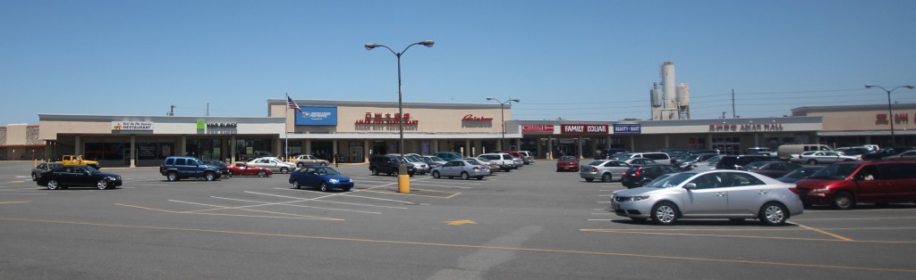Pleasantville Shopping Center View 9